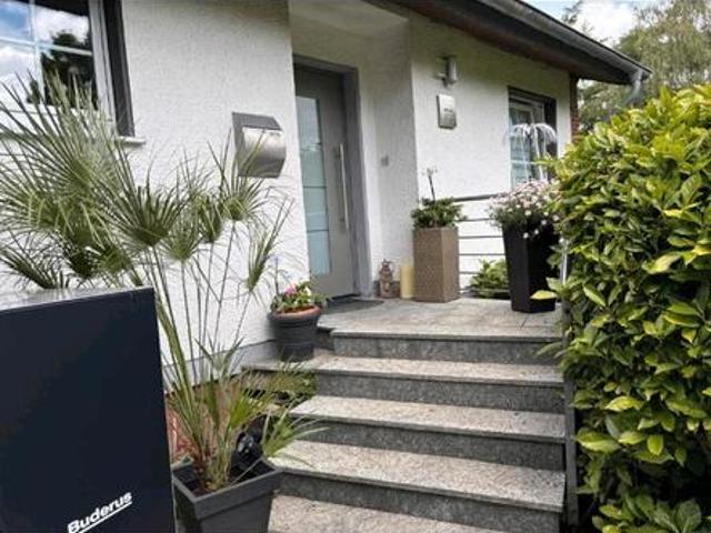 Endhaus mit Kamin und Sauna