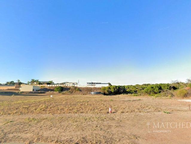 Endless Possibilities in Premium Coastal Location