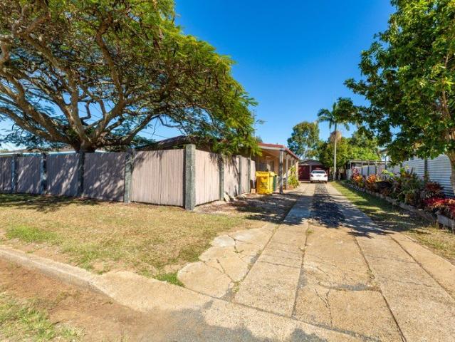 Endless Possibilities on a Generous 1,007m² Block