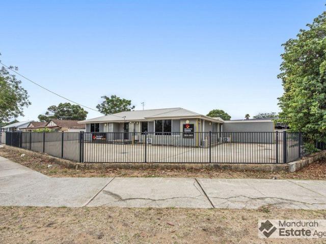 ENDLESS POSSIBILITIES / PRIME LOCATION!