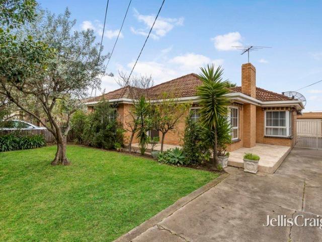 Endless potential with family appeal on 603sqm Approx