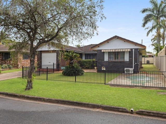 Endless Potential with Side Access & Large Shed
