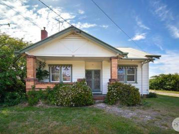 Prime Redan Property With Approved Subdivision Permit & Stable Rental Income