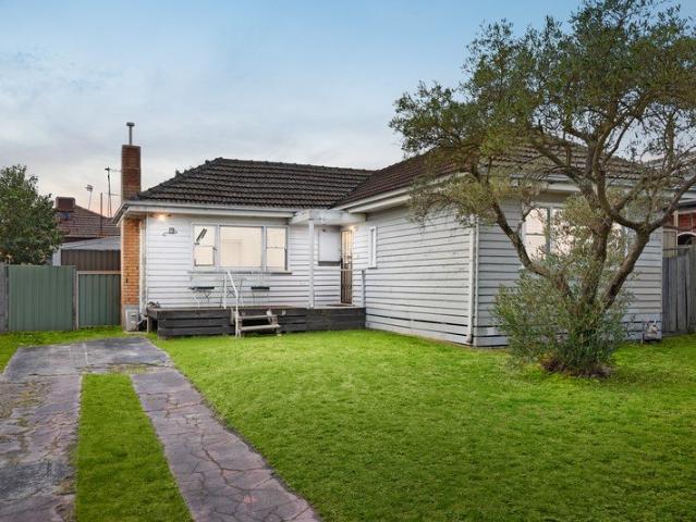 Endless Potential in a Lifestyle Rich Location
