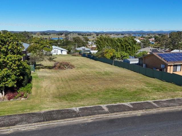 Bigg Block, Big Potential in Frederickton 1341sqm Flood Free Block Developers Look on!