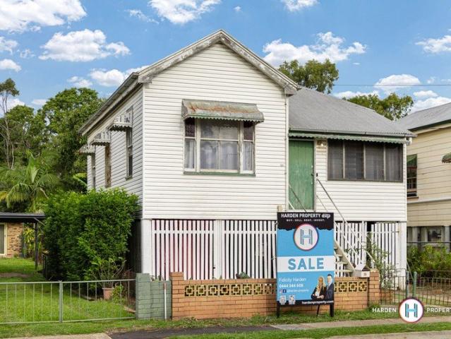 Endless Potential Just Steps from the Waterfront