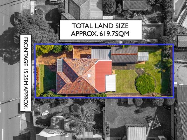 Endless Potential on a Generous Parcel in a Prime Picnic Point Location