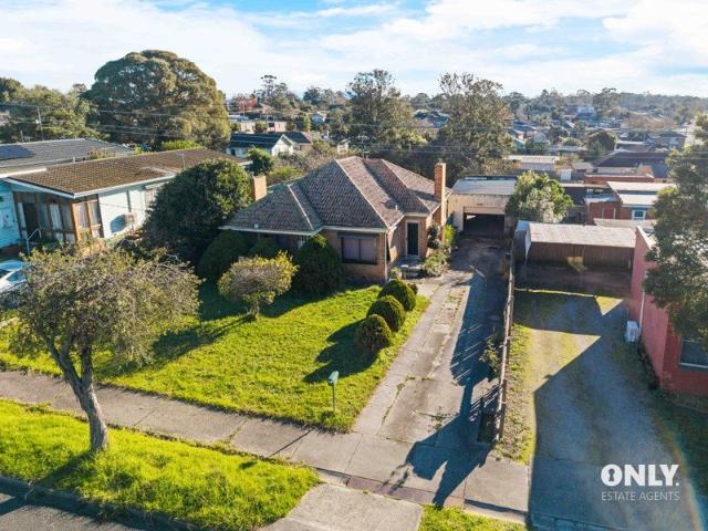 Endless Potential on a Generous 749m² Allotment