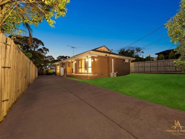 Endless Potential on a Rare 697sqm Approx. Block in the Heart of Cranbourne !