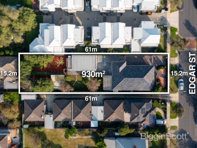 Endless Potential on an Expansive 930sqm in Kingsville!