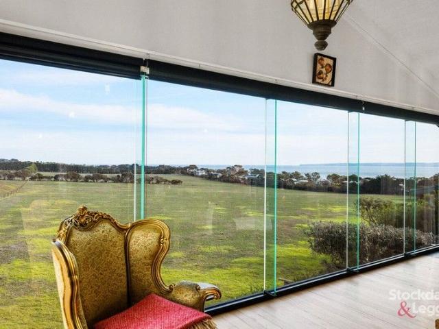 Water and rural views forever! The perfect mix