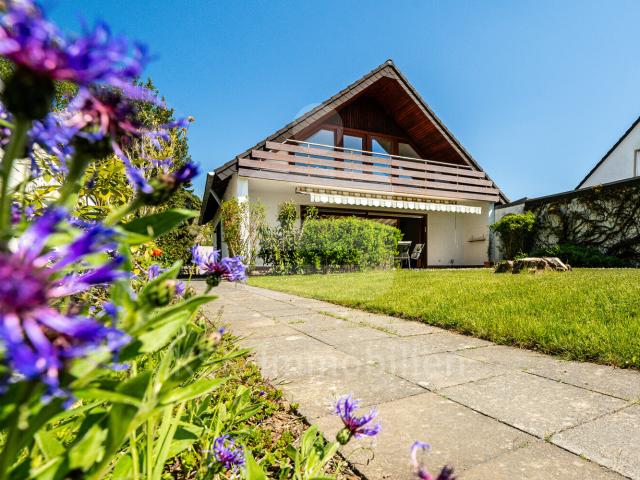 Endlich ankommen! Großes Haus mit herrlichem Garten in bester Lage von Meckenheim Ort!