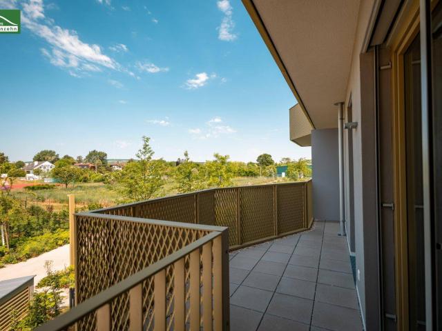Alles was man sich wünscht – kostengünstige Heizung/“Kühlung“ über Erdwärme, PV Anlage, weitläufige Grünflächen