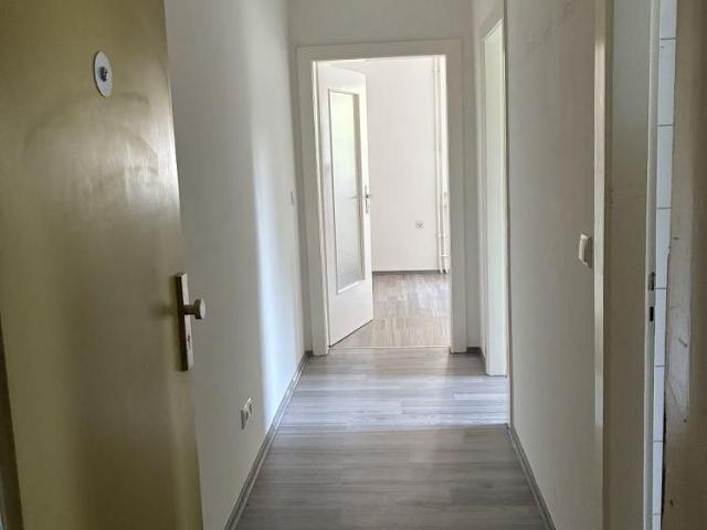 Endlich raus aus dem Elternhaus modernisierte 2 Zimmer Wohnung