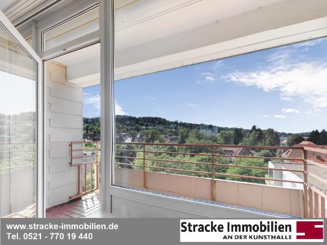 Endlich wieder eine 4 Zimmer Wohnung! Stadtnah mit Balkon und TG Platz!