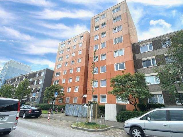 Endlich Zuhause: Frisch sanierte 2 Zimmer Wohnung mit Balkon und toller Aussicht