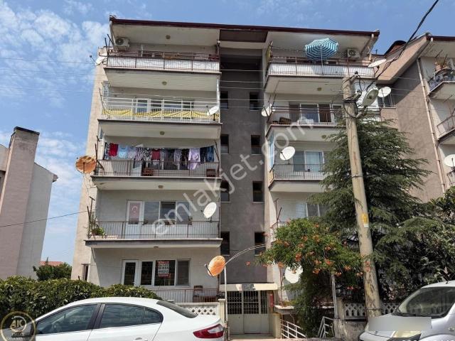 Şenevler D Blok'ta 3+1 Kiralık Daire Hastaneye Yürüme Mesafesinde