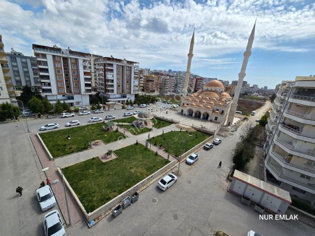 Şenevler Vefa Cami Yanı Park Manzaralı 3+1 Daire *nur Emlak