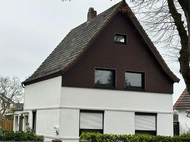 Energetisch saniertes Zweifamilienhaus in HB Blumenthal