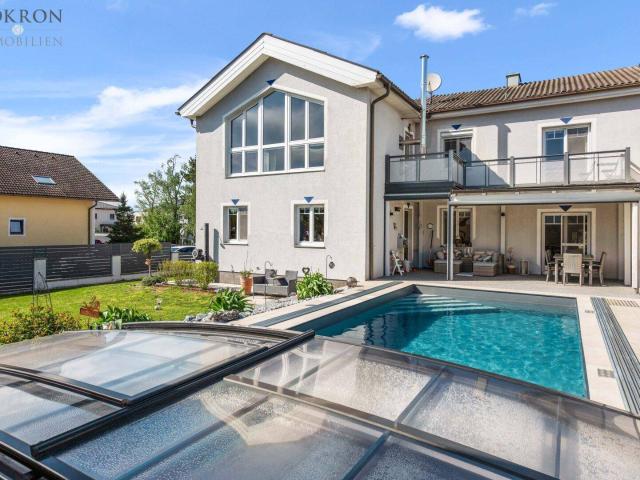 Ein Haus zum Verlieben modern, energie effizient, mit 8 x 4 Meter Pool