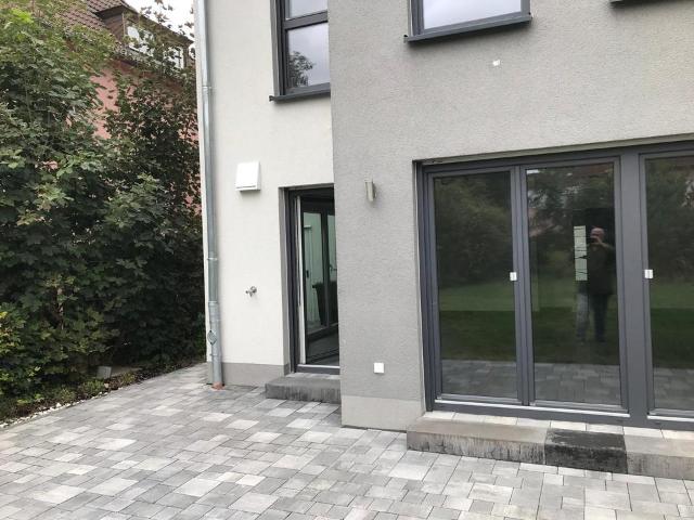 ENERGIEBEWUSST WOHNEN: A+ Großzügige Doppelhaushälfte in Ludwigsh