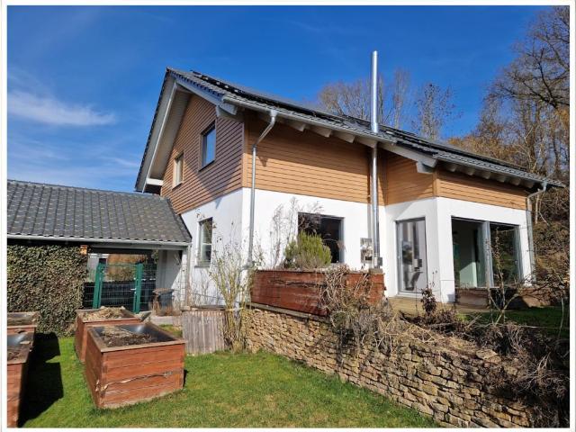 Energieeffizientes EFH auf 1.593 qm großem Grundstück, ideal für Familien oder Selbstversorger und Naturliebhaber