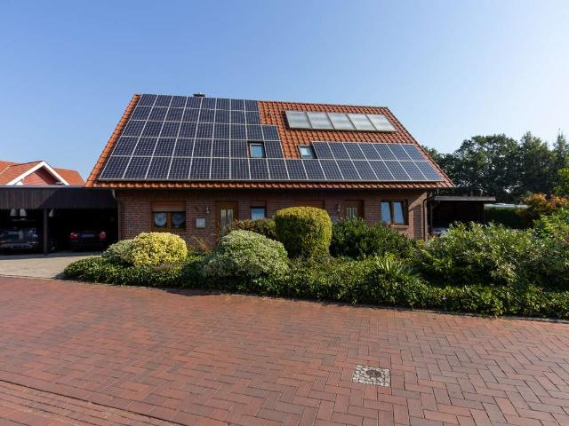 Energieeffizientes Einfamilienhaus mit Einliegerwohnung, günstige Landesförderung möglich !