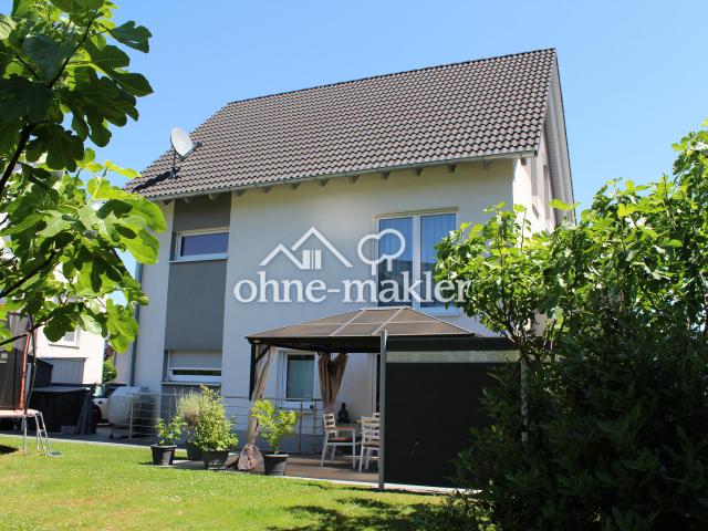 Energieeffizientes Mehrgenerationen /Zweifamilienhaus mit Garten in ruhiger Ortsrandlage