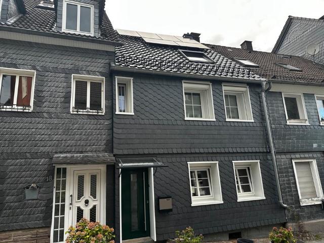 Energieeffizientes Mittelreihenhaus umfassend saniert