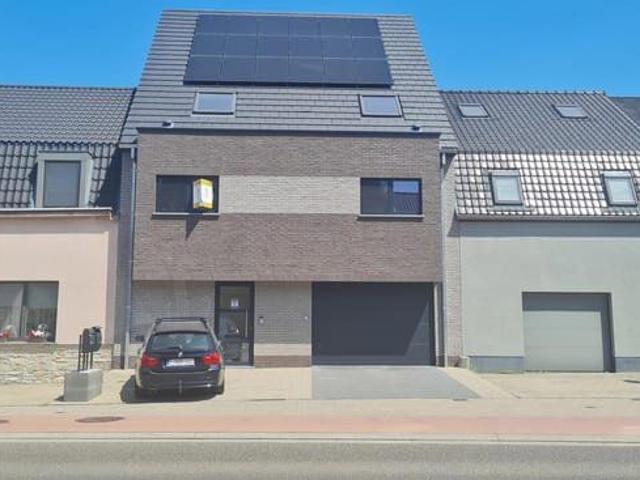 EnergieNEUTRAAL Duplex app met 2 slpk, 2 garages,tuin+terras