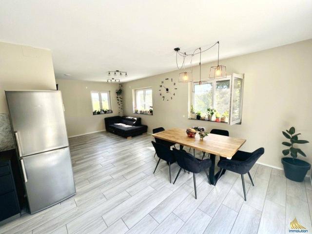 Energiesparendes Einfamilienhaus mit 147m² Wohnfläche, Photovoltaik und 3 Garagen