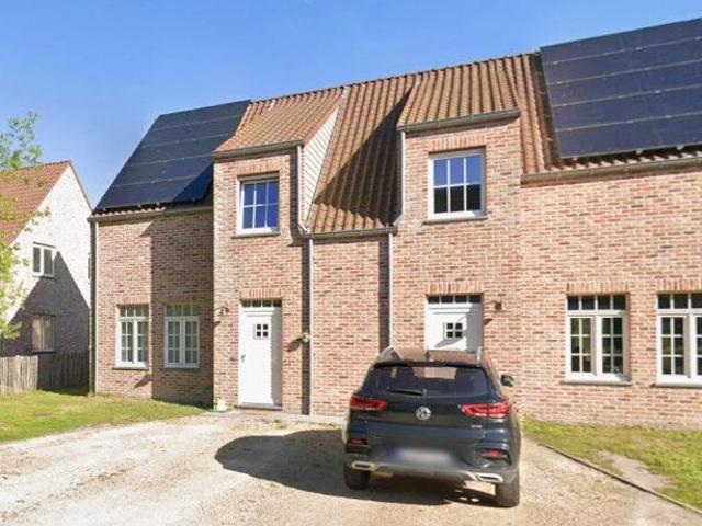 Energiezuinig woning met 3 slaapkamers en aangename zonni.