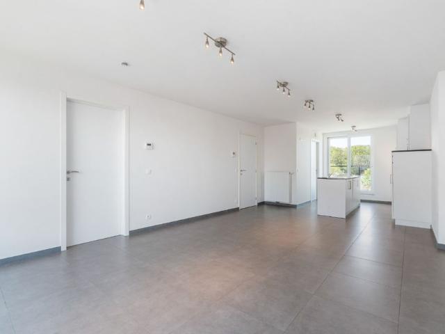 Energiezuinig 2 kamerappartement + garage te huur Assenede
