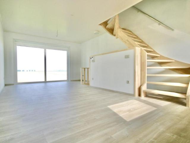 Energiezuinige bel étage met 2 slpk, tuin en garage voor 830 EUR/mnd !