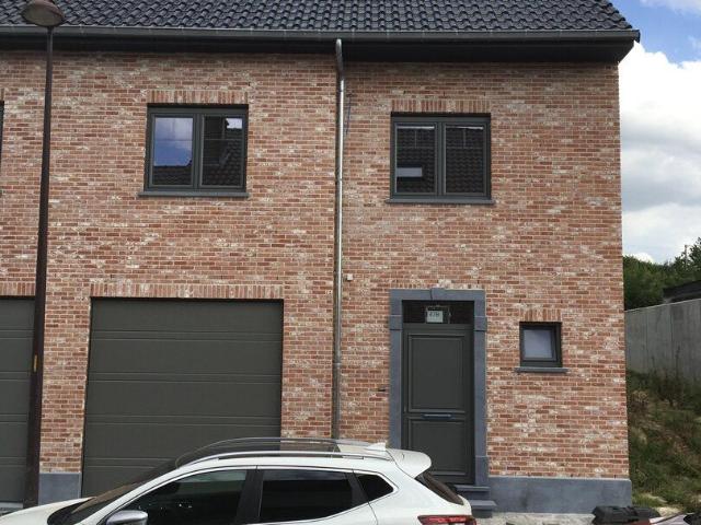Energiezuinige driegevelwoning, nieuwbouw