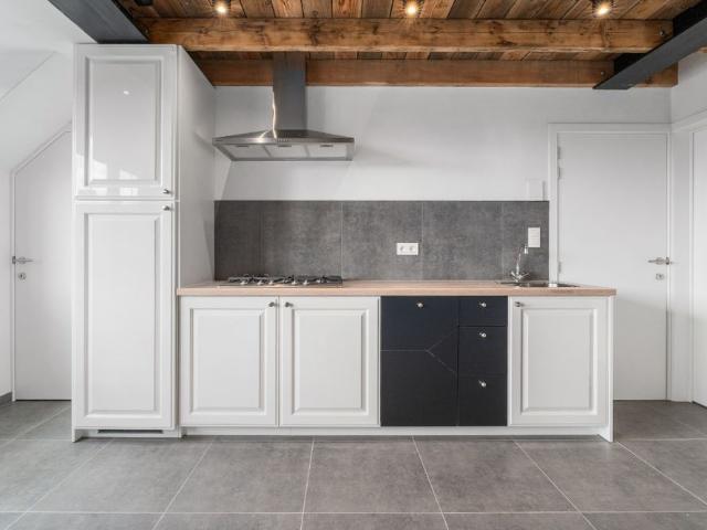 Energiezuinige duplex appartement met 1 slaapkamer Eeklo