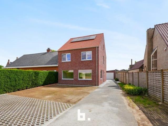 Energiezuinige gezinswoning met 3 slaapkamers en ruime gara