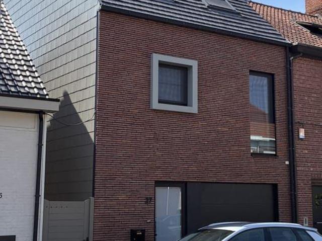Energiezuinige gezins woning met tuin