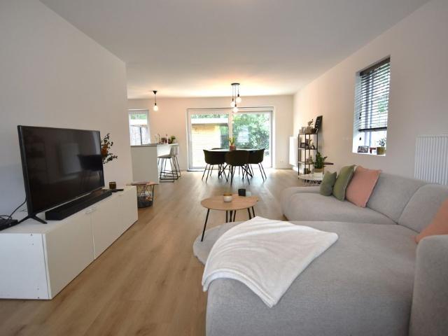 Energiezuinige halfopen woning in rustige, groene omgeving