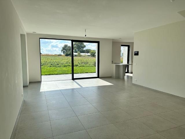 Energiezuinige nieuwbouwwoning in landelijke omgeving in Oekene/Roeselare