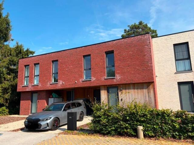 Energiezuinige nieuwbouwwoning met zonrijke tuin