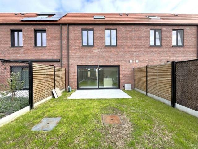Energiezuinige nieuwbouwwoning met 3 slaapkamers en tuin