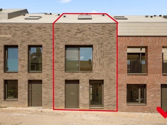 Energiezuinige nieuwbouwwoning met 3 slaapkamers op een topl