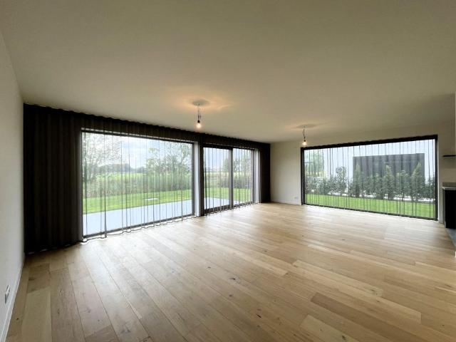 Energiezuinige, nieuwbouw villa te huur te Roeselare