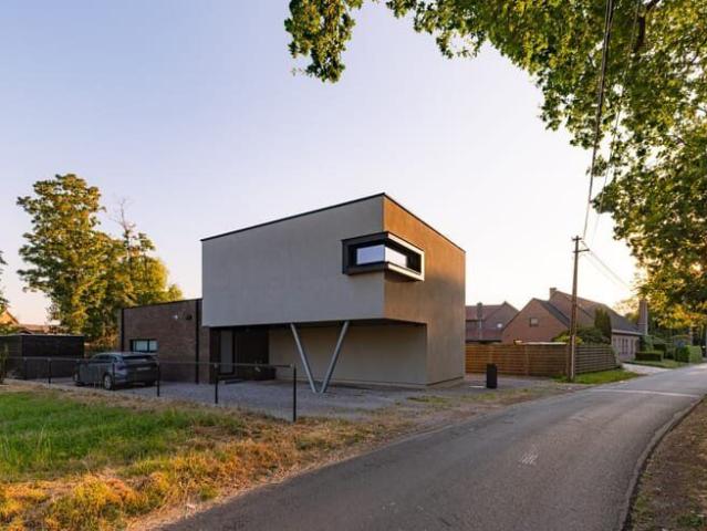 Energiezuinige open bebouwing te huur op een uitzonderlij.