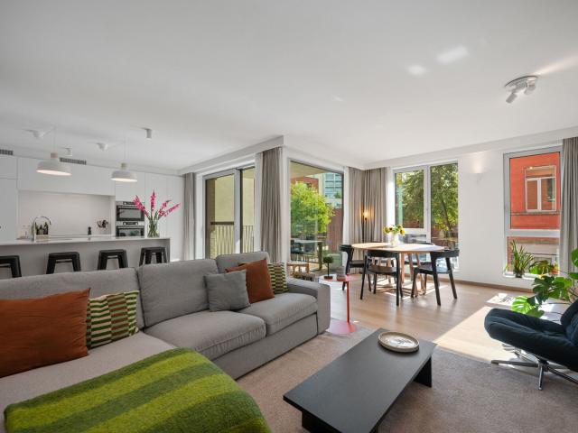 Energy efficient apartment with terrace & parking