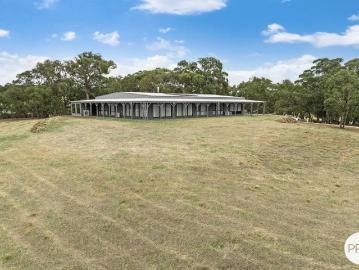 Energy Efficient Lifestyle Property on 20 Acres Approx