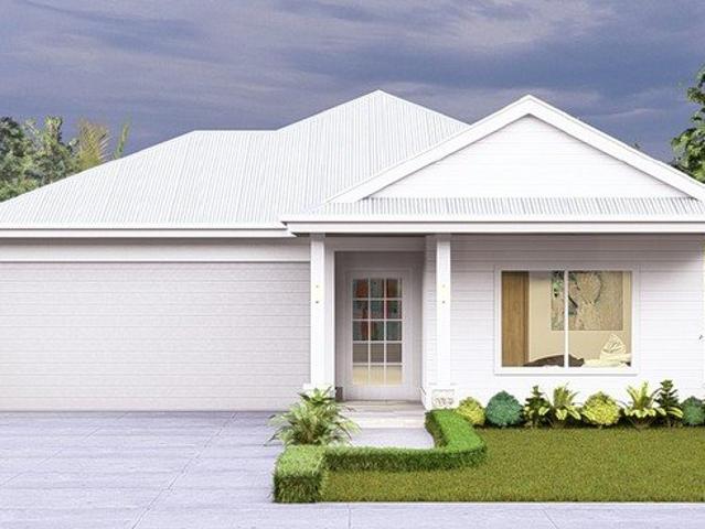 Energy Efficient 4 Bedroom Home in McMahon's Place, Echuca