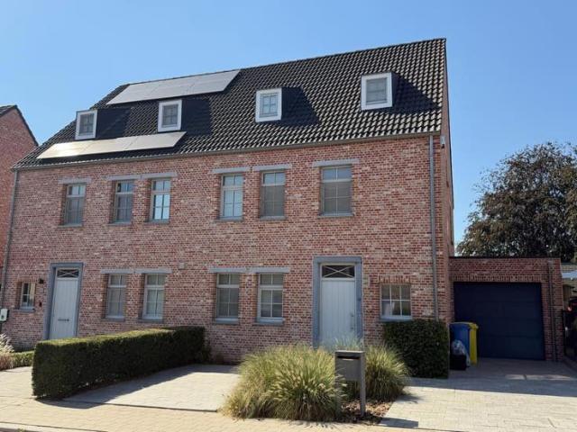 Energy friendly family house close to major roads