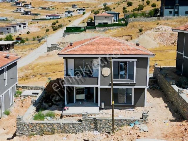 Enes Işık 'tan Tecde De Satılık 4+1 Ultra Lüks Villa